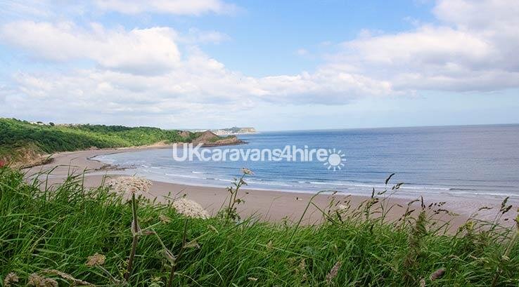 Cayton Bay Caravan Park, Ref 869