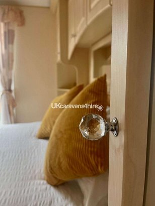 Red Lion Holiday Park, Ref 8948