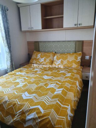 Cayton Bay Caravan Park, Ref 9793