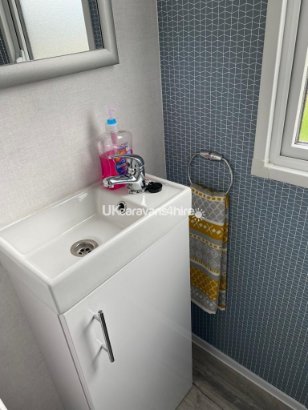 Primrose Valley Holiday Park, Ref 9833