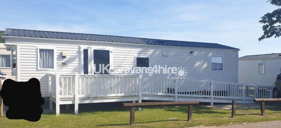 Caister Holiday Park, Ref 9858