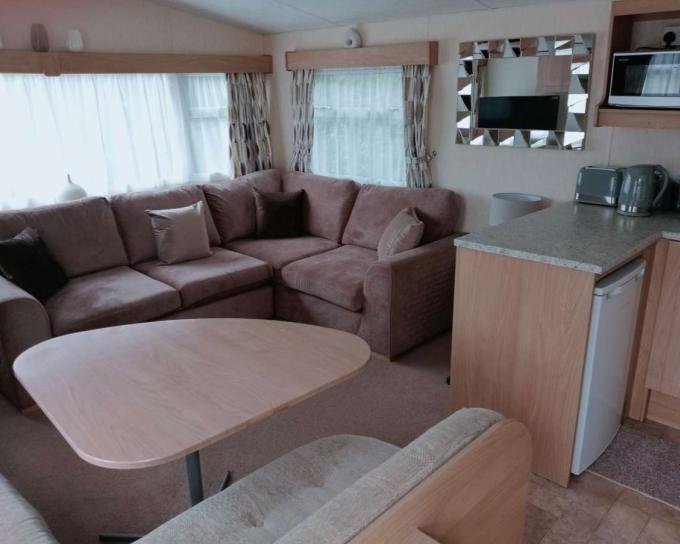 Cross Park Holiday Village Hire Private Caravan In Kilgetty