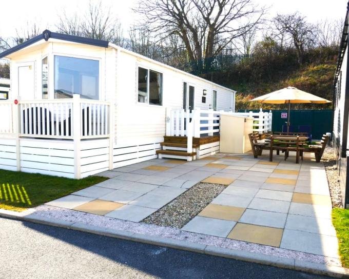 The Beach Caravan Park, Llanddulas | UKcaravans4hire